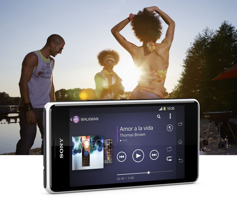 Com um alto-falante de 100dB, o Xperia™ E1 da Sony é um novo smartphone Android criado para grandes músicas.