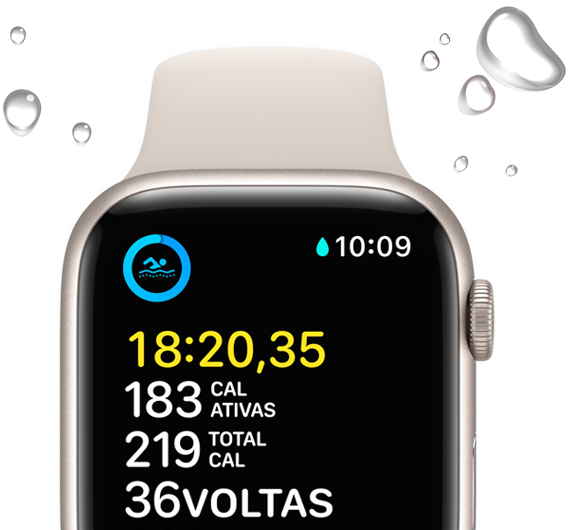 Imagem do Apple Watch SE mostrando um treino de natação com gotas de água ao redor do aparelho.