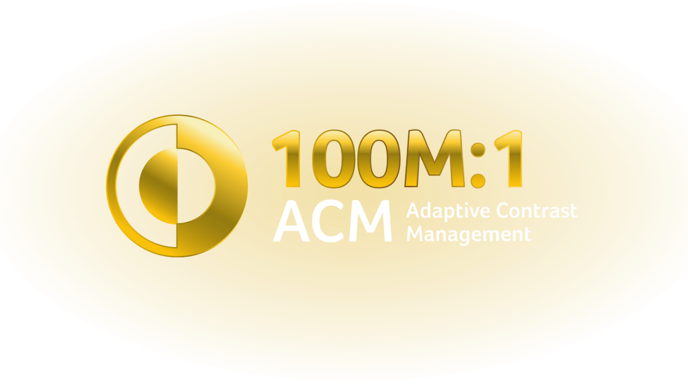 Logo Adaptive Contrast Management, com letras 100M:1 em dourado. 